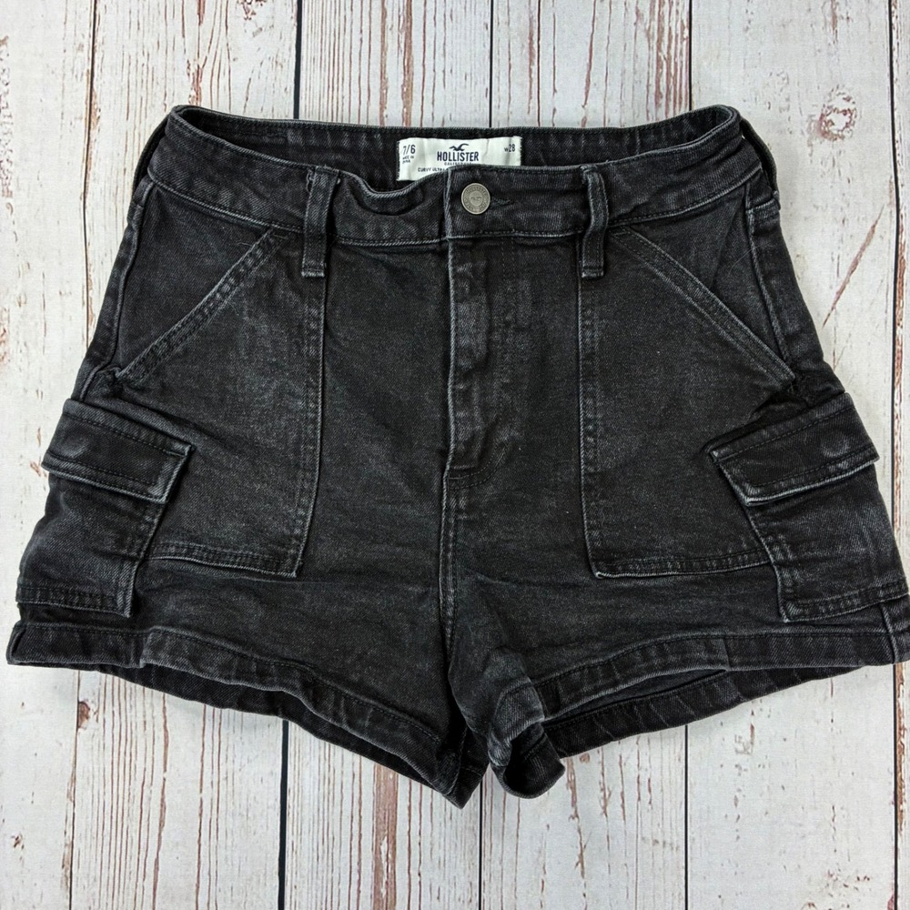 Hollister Curvy Ultra High-Rise Mom Short 3 Black Cargo Denim W28 Size 7/6